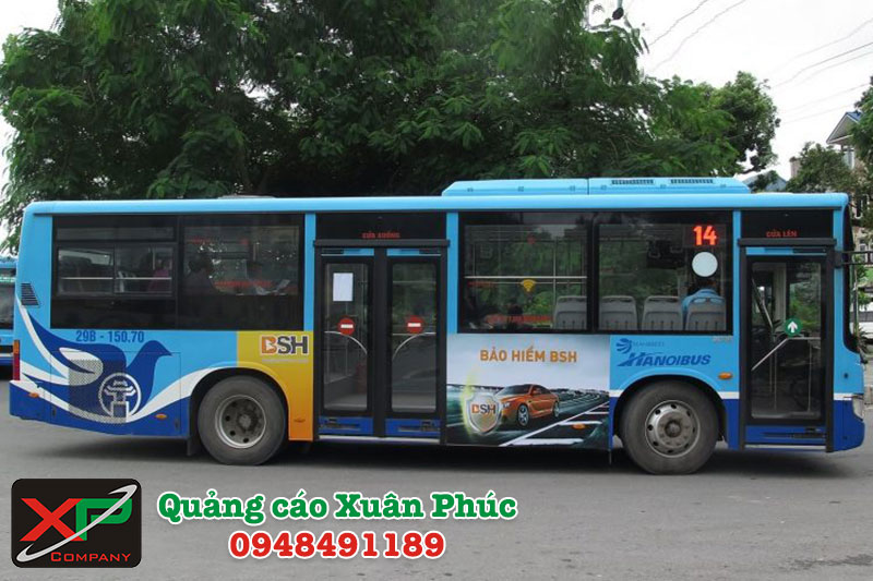 Quảng cáo trên xe buýt tại Hà Nội